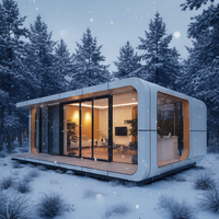 Cabine en bois de pommier robuste et durable avec matériau anticorrosion et isolation thermique pour la vie en zone isolée, site d'éco-tourisme
