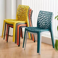 Chaise empilable en plastique creux Macaron, chaise de salle à manger nordique avec dossier, chaise durable pour étudiants, idéale pour l'école, la salle de classe, la cantine