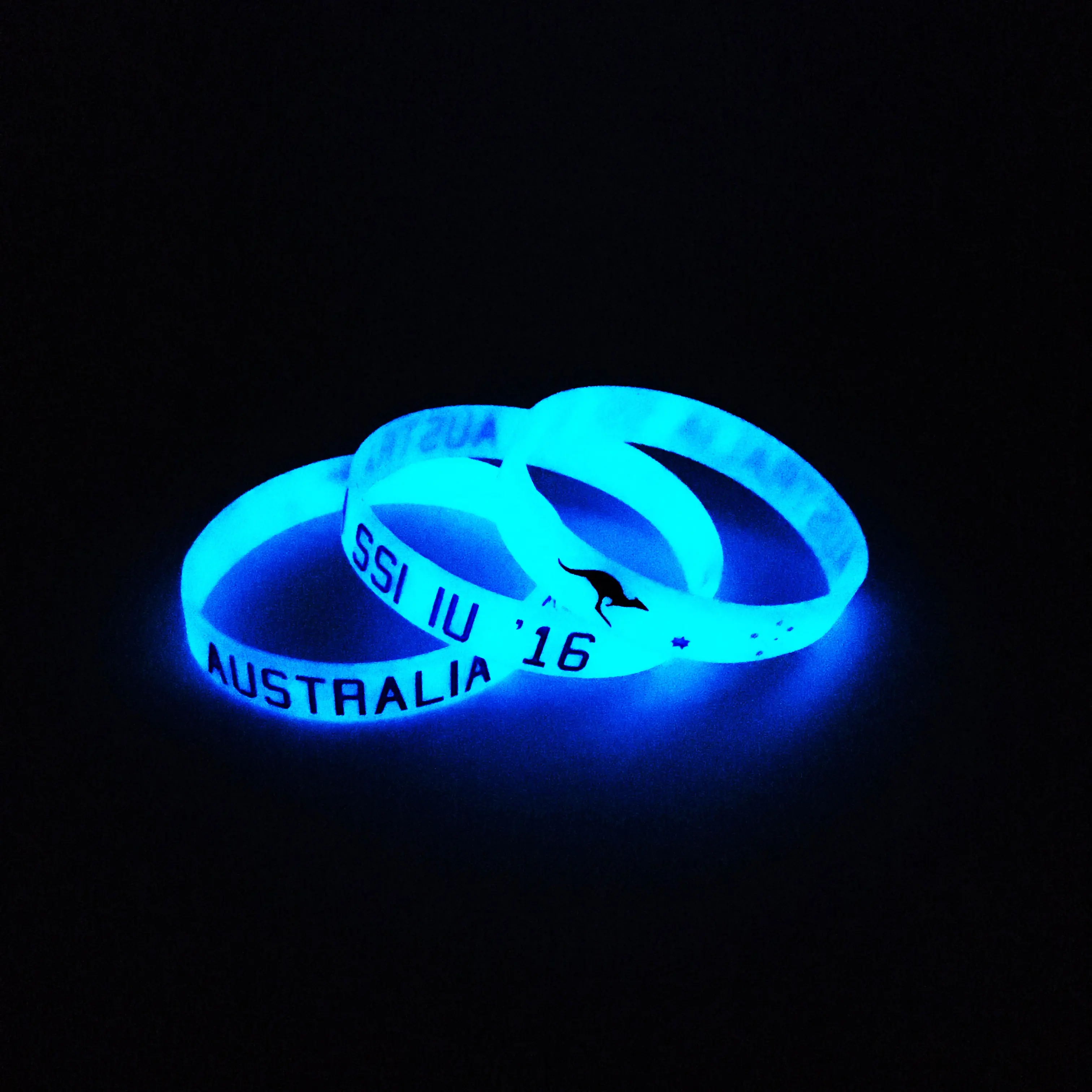 OEM Luminous Rubber Silicone Motivational Wrist bands Customized Silicone Wristbands Bracelets Glowing Rubber Silicone Wristband