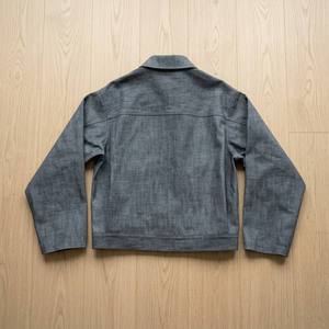 Chaqueta de Hombre Personalizada al por Mayor, de Alta Calidad, en Mezclilla de Algodón, Estilo Industrial, Urbano, Retro, con Hebilla Metálica, Corte Cuadrado - Product Image 2
