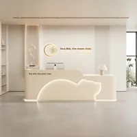 Ensemble complet de comptoirs de réception en MDF style crème pour usage commercial dans les boutiques, les magasins de vêtements, les salons de beauté, les studios de yoga