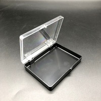 Boîte carrée en plastique à couvercle transparent et base noire, petite vitrine de présentation en acrylique pour bijoux et collections d'échantillons