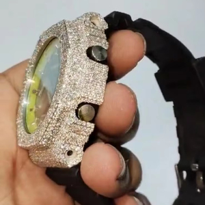 Reloj de pulsera estilo Hip Hop para hombre, con esfera negra y pavé de diamantes de moissanita, totalmente cubierto de piedras. - Product Image 2