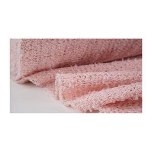 ผ้าทวีดแฟนซีคุณภาพพรีเมียม ผลิตในเกาหลี สีชมพู แต่งตาข่ายเมทัลลิก ทอลายแฟนซี รับผลิตแบบ OEM และ ODM ผ้าทอสั่งทำพิเศษ - Product Image 3