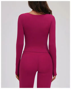 Top Deportivo Corto Personalizado Ecológico de Manga Larga con Cuello en V, Elástico en 4 Direcciones, Ajuste Delgado, Diseño Cruzado Frontal, Ideal para Gimnasio, Yoga y Actividades Deportivas - Product Image 3