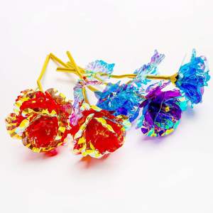 Décoration de rose en feuille d'or tendance - Cadeau personnalisable pour les occasions spéciales - Product Image 1