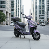 Moped électrique équipé de LED, 48V 60V, freinage puissant, scooter avec suspension télescopique fluide
