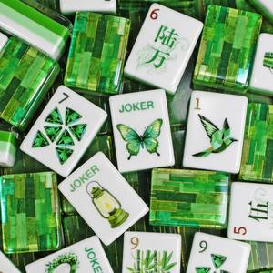 Juego <span class=keywords><strong>de</strong></span> Mahjong Americano <span class=keywords><strong>de</strong></span> 4 Capas, Acrílico, Diseño Nuevo, Verde Esmeralda, Lujoso, Moderno, Personalizado, con Fichas <span class=keywords><strong>de</strong></span> Póker para Entretenimiento - Product Image 3