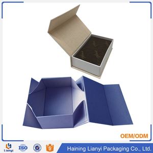 Matt <b>Black</b> Recycled Paper Gift <b>Box</b> Magnetic Book Shape Gift <b>Box</b> - Product Image 2