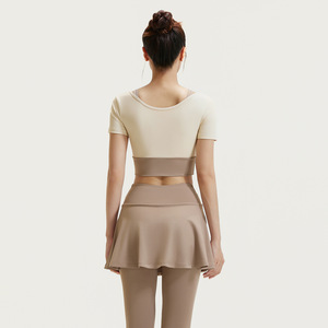 ชุดโยคะสองชิ้นสำหรับผู้หญิง แบบเนื้อผ้ายืดหยุ่นสูง ให้ความรู้สึกเหมือนไม่ได้ใส่ - เอวสูง กระชับหน้าท้อง เหมาะสำหรับโยคะ วิ่ง ฟิตเนส ขายส่ง - Product Image 3