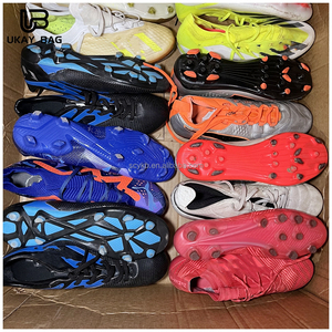 Nouvelles Chaussures <span class=keywords><strong>de</strong></span> Football S25 Style Nouveauté Vente en Gros Qualité <span class=keywords><strong>Crampons</strong></span> <span class=keywords><strong>de</strong></span> Football Baskets d'Entraînement Extérieur - Product Image 3