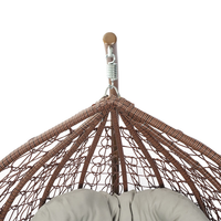 Fauteuil suspendu d'extérieur commercial en rotin PE avec coussin, couleur personnalisable pour projets de villas et balcons