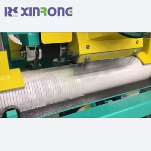 Máquina ranuradora de fabricación automática Xinrongplas ranuradora de tubos de PVC y máquina de pantalla