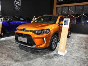 Nuevo Dongfeng Citroën <span class=keywords><strong>C3</strong></span>-XR, SUV <span class=keywords><strong>Pequeño</strong></span> de 5 Puertas, 5 Asientos, Motor de Gasolina 1.2T 116HP, Euro VI, Asientos de Aleación de Aluminio Oscuros, Luces LED - Product Image 1