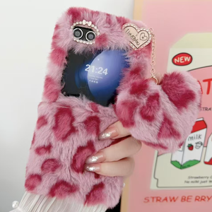 Venta caliente Mujeres Niñas Furry Plush Case Fuzzy Fluffy Warm Fur Hair Soft Cover para <span class=keywords><strong>Samsung</strong></span> Z <span class=keywords><strong>Flip</strong></span> <span class=keywords><strong>3</strong></span> 4 5 6 7 Phone Case - Product Image 2