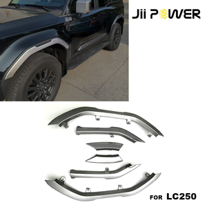 Guardabarros Plateados/Blancos para Land Cruiser LC250 2024+ - Product Image 1