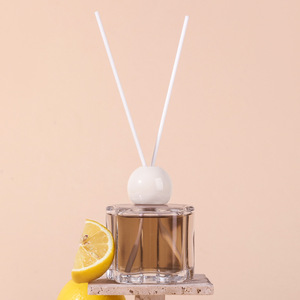 ชุดตัวกระจายกลิ่นหอมไร้เปลวไฟขนาด120มล. ทันสมัยสุดหรูน้ำมันหอมระเหยก้านกกสำหรับการกระจายความหอมยาวนานในห้องนอนบ้านและโรงแรม - Product Image 2