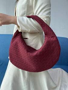 Sac à main en daim demi-lune noué, sac sous le bras en tissu doux, sac rétro tissé à la main avec nœuds - Product Image 5