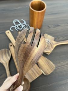 8件木制厨房用具套装木制炊具套装，带勺子，用于烹饪天然柚木和相思木材料 - Product Image 3