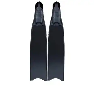 Freediving fins made of carbon fiber material with long fins carbon blade fins