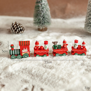 Décorations de Noël très populaires : Train miniature en bois à quatre sections pour paysage DIY et présentation de fenêtre de bureau - Product Image 5