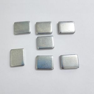 Contrapeso para control remoto Slang, 23x18x4mm, duradero, resistente al óxido, para dispositivos de carga inalámbrica - Product Image 1