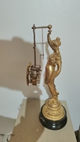 Horloge de table à pendule et à échappement en laiton massif de style français antique, squelette à l'envers, ornement en laiton massif, statue de déesse
