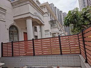 Vente flash Clôture de jardin en bois composite WPC pour cour et jardin - Product Image 1