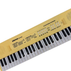 Bigfun Teclado electrónico de 54 teclas con micrófono para niños, instrumento de juguete para aprendizaje musical, unisex, amarillo claro - Product Image 1