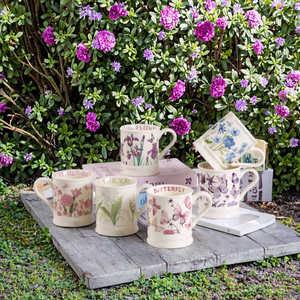 Taza de Café de Cerámica con Diseño Creativo de Mariposa y Flor, Porcelana de Alta Calidad, Resistente al Calor, Gran Capacidad, Apta para Microondas y Lavavajillas - Product Image 1