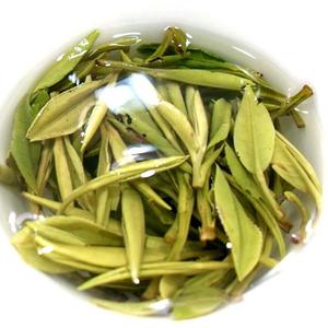 Nouvelle récolte chine célèbre <span class=keywords><strong>thé</strong></span> <span class=keywords><strong>Huangshan</strong></span> <span class=keywords><strong>Maofeng</strong></span> <span class=keywords><strong>thé</strong></span> Premium bio <span class=keywords><strong>thé</strong></span> vert usine à la main - Product Image 3