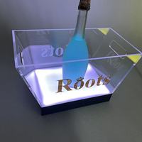 Seau à glace carré en acrylique transparent avec logo doré personnalisé, rechargeable, lumineux, pour champagne et vin, avec poignée, idéal pour les boîtes de nuit