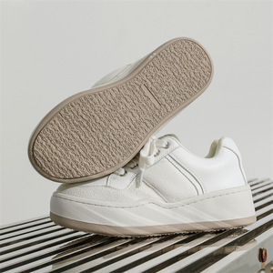 รองเท้าคู่รักรองเท้าแฮมเบอร์เกอร์รองเท้าผู้ชายและผู้หญิงสไตล์เดียวกันรองเท้าผ้าใบสีขาวเพิ่มความสูงรองเท้าโลฟเฟอร์อเนกประสงค์และลำลอง - Product Image 3