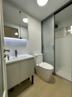 Unité préfabriquée modulaire multifonctionnelle en acier à isolation thermique élevée et extensible pour hôtel et vacances