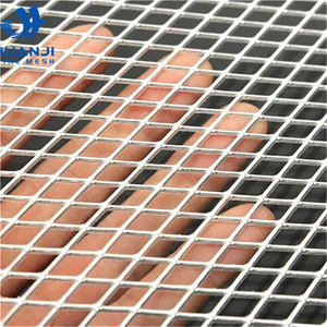 รั้วตาข่ายโลหะขยายได้แบบมืออาชีพแผงรางน้ำขยายด้วยเทคนิคการตัดและโค้งเชื่อมแบบเจาะรู - Product Image 1