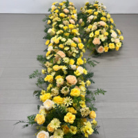 Kunstmatige geel-oranje herfstbloemen boogarrangement, zijden bloemenkrans voor bruiloft achtergronddecoratie