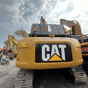 Excavateur d'occasion CAT 323D2L 23 tonnes, pelleteuse hydraulique originale sur chenilles de bonne qualité - Product Image 4
