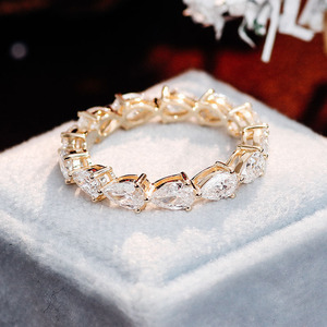 Bague <span class=keywords><strong>Provence</strong></span> en Moissanite Pavé<span class=keywords><strong>e</strong></span> Goutte d'Eau 3*5mm, Or 14K Personnalisé<span class=keywords><strong>e</strong></span> pour Femme, Anniversaire, Style Européen/Américain Transfrontalier - Product Image 3