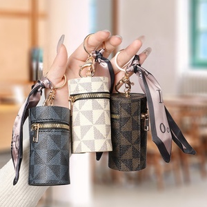 Nuevo Llavero de Diseño en Cuero PVC, Mini Cilindro, Exquisito Porta Lápiz Labial, Bolsa de Almacenamiento, Llavero Moderno, Monedero de Moda - Product Image 1