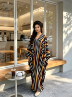 Robe Abaya de Soirée Ample à Manches Chauve-Souris Rayées Contrastées avec Foulard, Kaftan Long Musulman Tendance pour la Vente en Gros