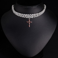 Nouveau collier pendentif croix en cuivre, style européen et américain, accessoires de mode personnalisés, bijoux de soirée haut de gamme en zircon