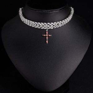 Nuevo Collar con Colgante de Cruz de Cobre, Estilo Europeo Americano, <span class=keywords><strong>Accesorios</strong></span> de Moda con Personalidad, Joyería de Alta Gama <span class=keywords><strong>para</strong></span> Fiestas, con Circonita - Product Image 2