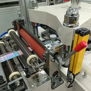 कारखाने के प्रत्यक्ष आपूर्तिकर्ता कागज मर कटर मर कटर मशीन रोल कागज मर कटर