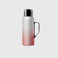 Bouteille isotherme de 800 ml en titane dégradé avec peinture fluide pour l'extérieur – Gourde isolante pour eau froide