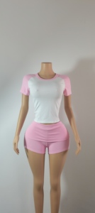 Conjunto Deportivo Personalizable de 2 Piezas para Mujer, Top de Punto con Mangas Raglán y Pantalones Cortos Deportivos en Color Contrastante, con Diadema, OEM - Product Image 3