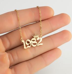 Couronne année dames bijoux accessoires Simple plaqué or pendentif sur chaîne à maillons à la mode et personnalisé - Product Image 5