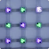 Écran LED en maille couleur ultra-lumineux IP65 étanche pour affichage extérieur en magasin, solution de présentation flexible avec SDK pour ascenseurs