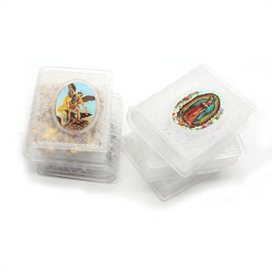 Boîte à livres avec jésus christ, chapelet en plastique personnalisé avec impression aléatoire - Product Image 6