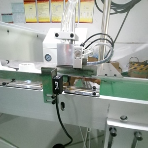 Línea de Producción Automática de Bombillas LED, Línea de Ensamblaje de Luces LED, Máquina de Ensamblaje Automática de Sobremesa <span class=keywords><strong>con</strong></span> Sistema Pick and Place en Base Móvil - Product Image 2