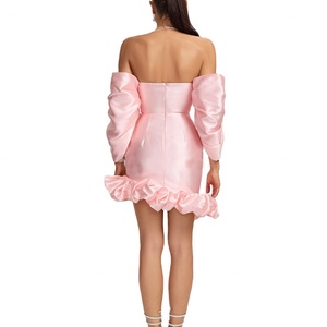 Robe de cocktail rose pour femme, tendance été, design de créateur, sans bretelles, manches bouffantes, asymétrique, élégante, courte - Product Image 3